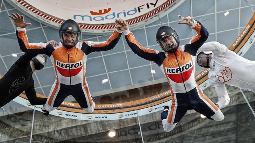 marquez-pedrosa-indoor-skydiving