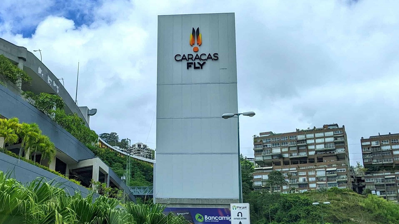 Caracas Fly – Building