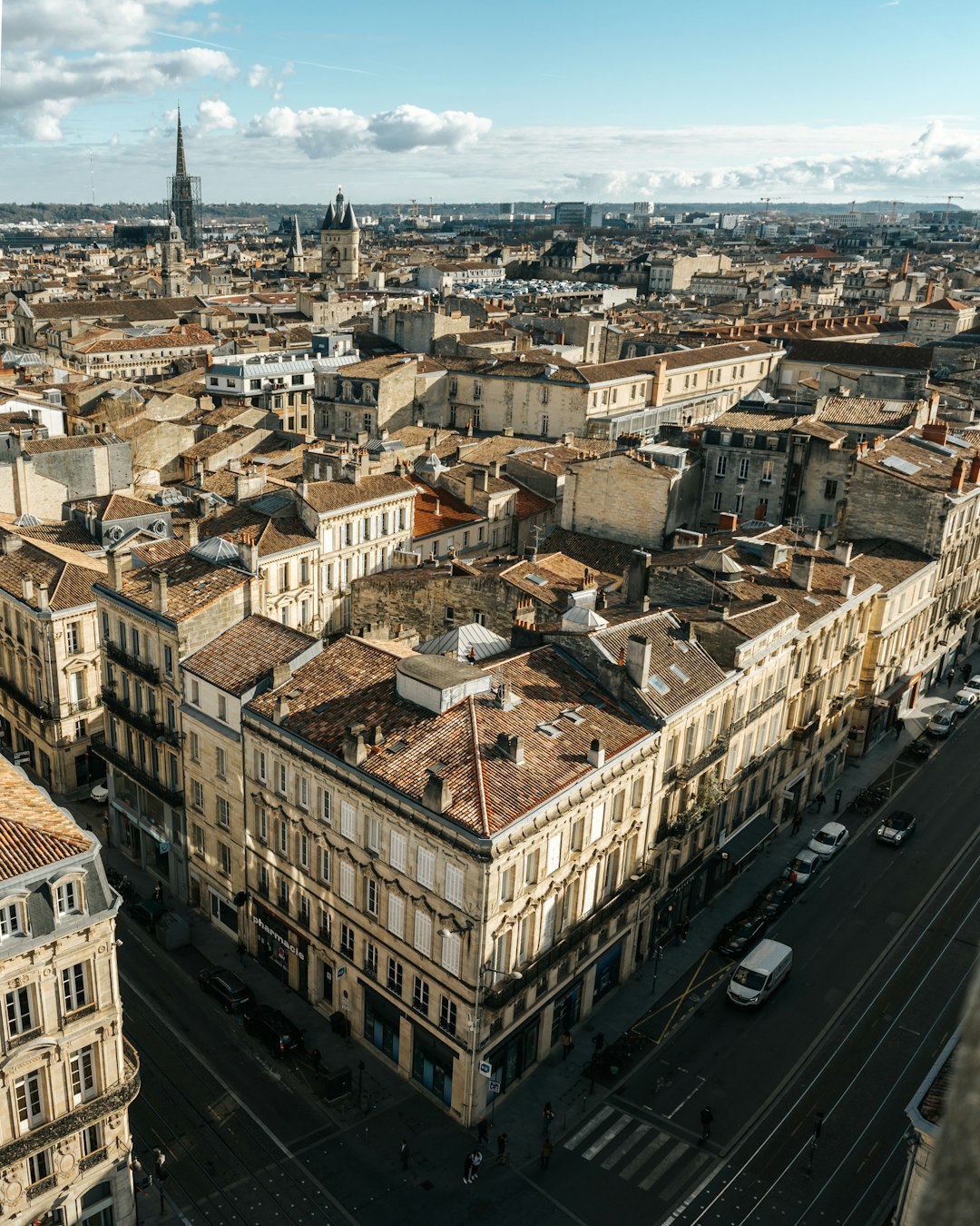 Bordeaux — city landmark and skyline